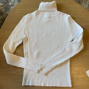 GAP White Ribbed Long Sleeve Turtleneck